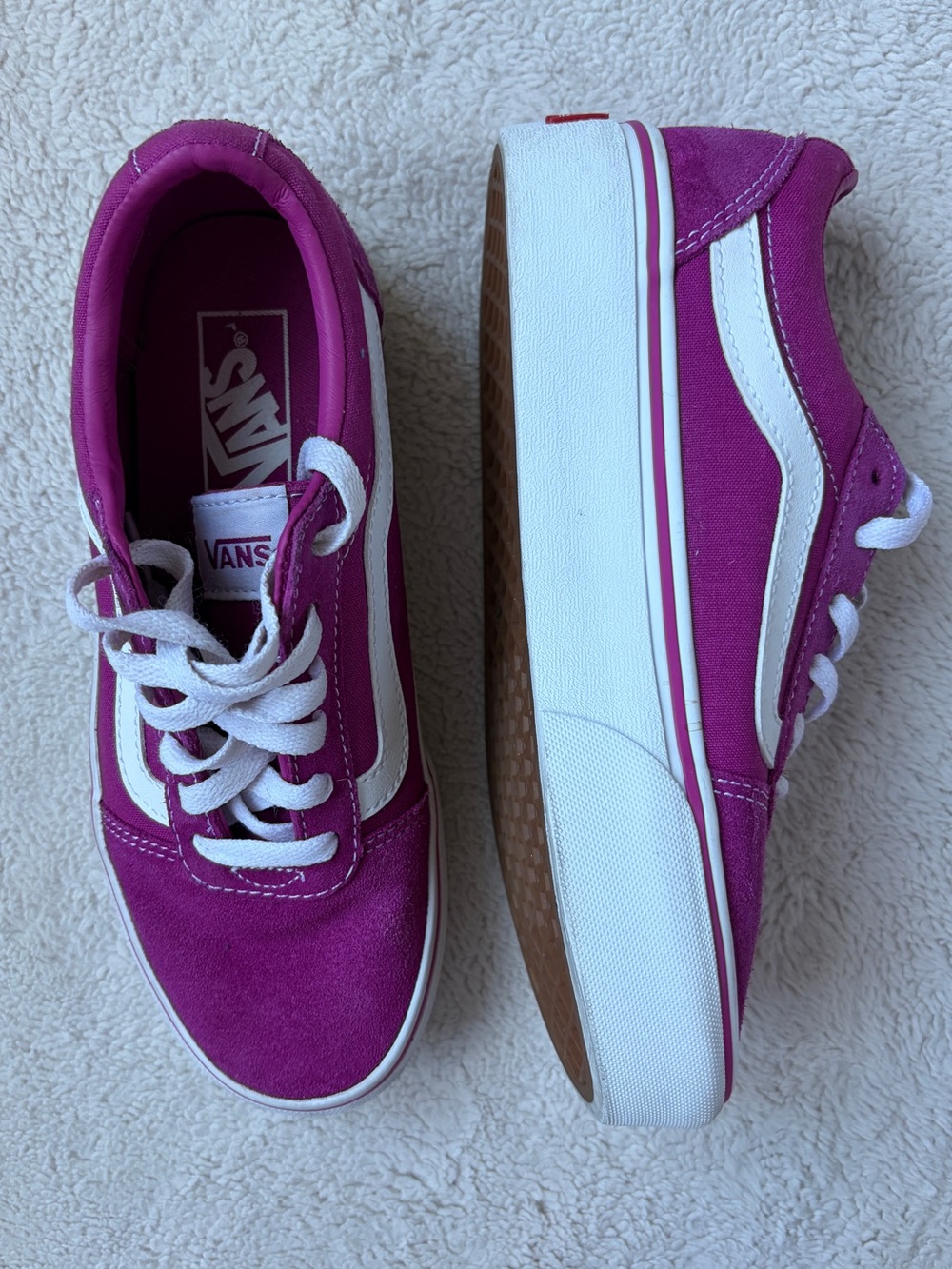 Vans Low Top Sneakers in Magenta and White Women Size 7
